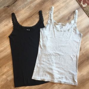 NWOT Gap lace accent tank/cami